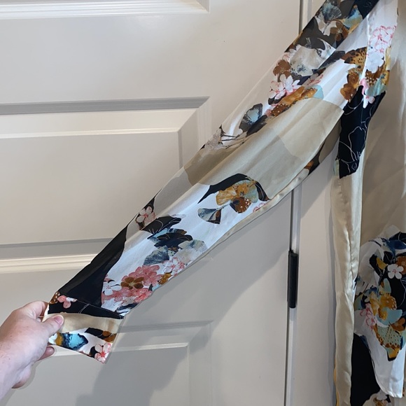 EUC Floral Button Down Formal Shirt by Phillip Jim Women’s Size S Small - Picture 4 of 9